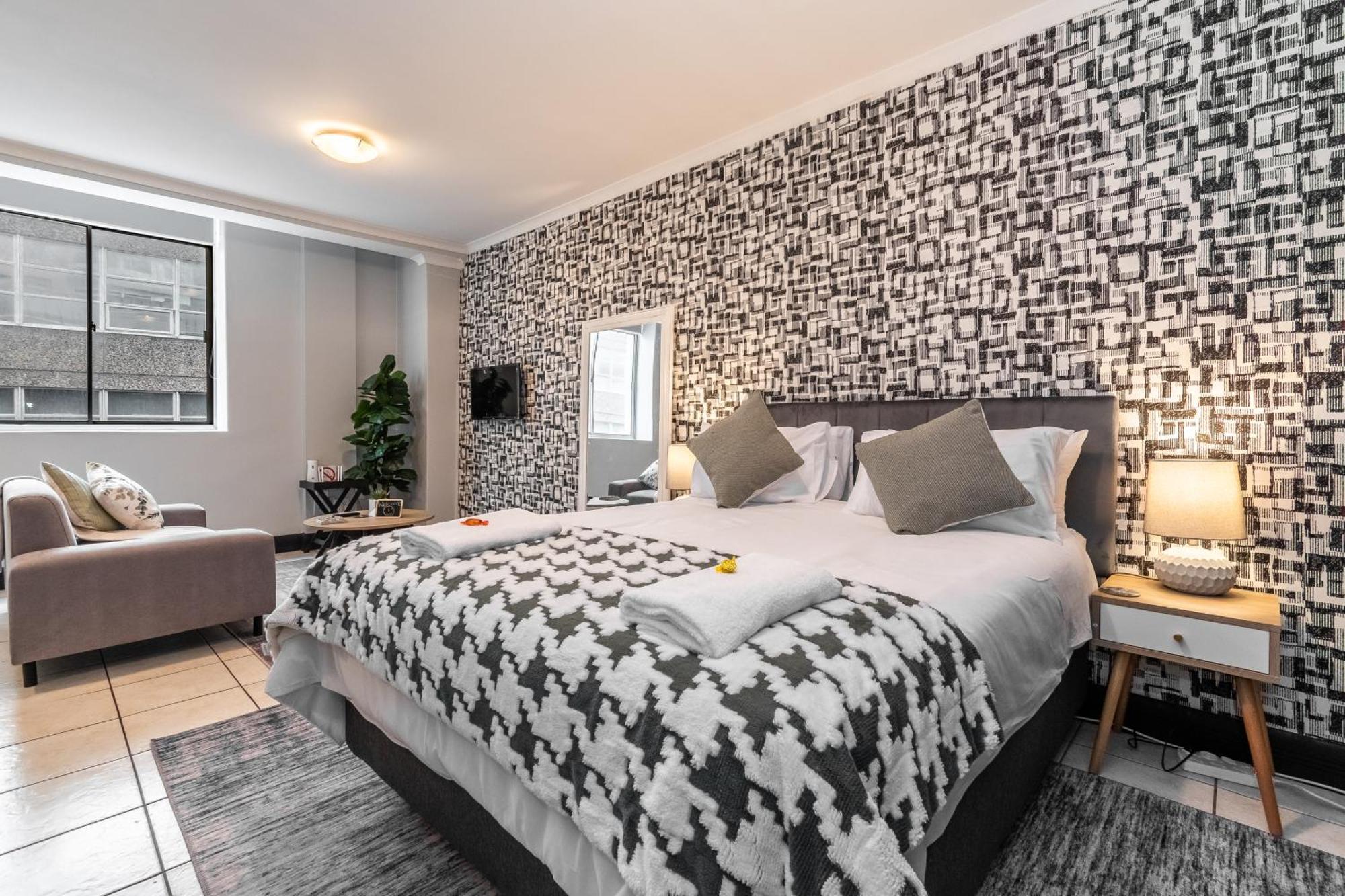 The Square 135- Studio With Free Parking, Pool & Gym Access Daire Cape Town Dış mekan fotoğraf