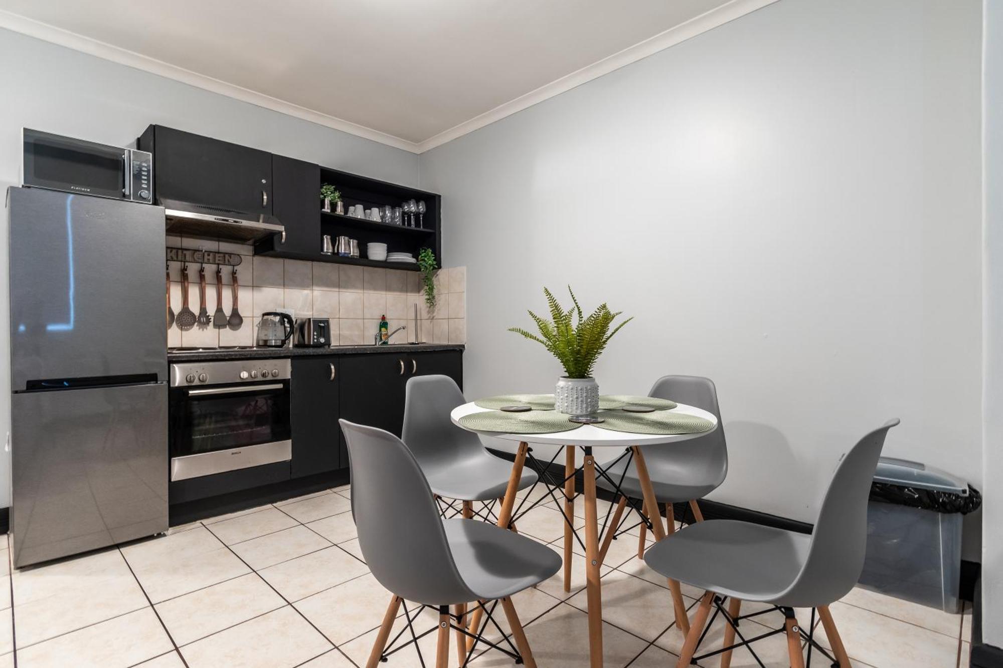 The Square 135- Studio With Free Parking, Pool & Gym Access Daire Cape Town Dış mekan fotoğraf