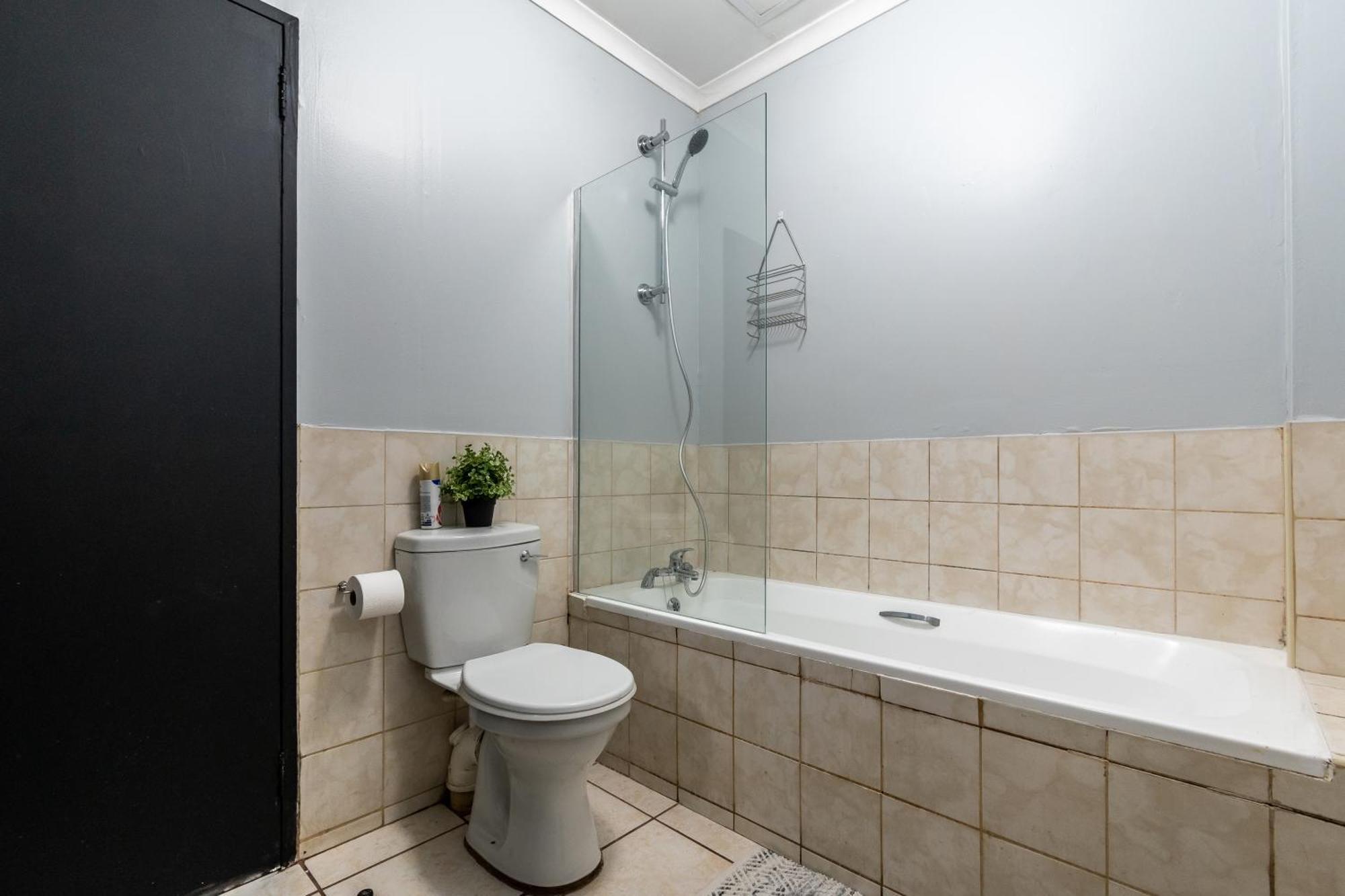 The Square 135- Studio With Free Parking, Pool & Gym Access Daire Cape Town Dış mekan fotoğraf