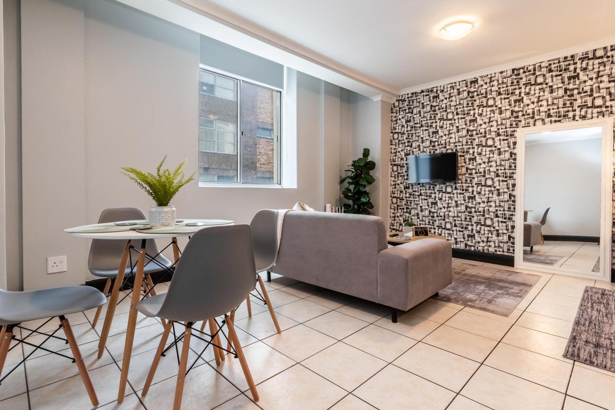 The Square 135- Studio With Free Parking, Pool & Gym Access Daire Cape Town Dış mekan fotoğraf