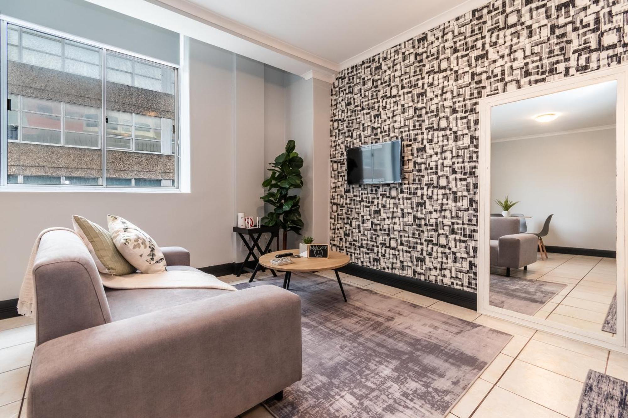 The Square 135- Studio With Free Parking, Pool & Gym Access Daire Cape Town Dış mekan fotoğraf