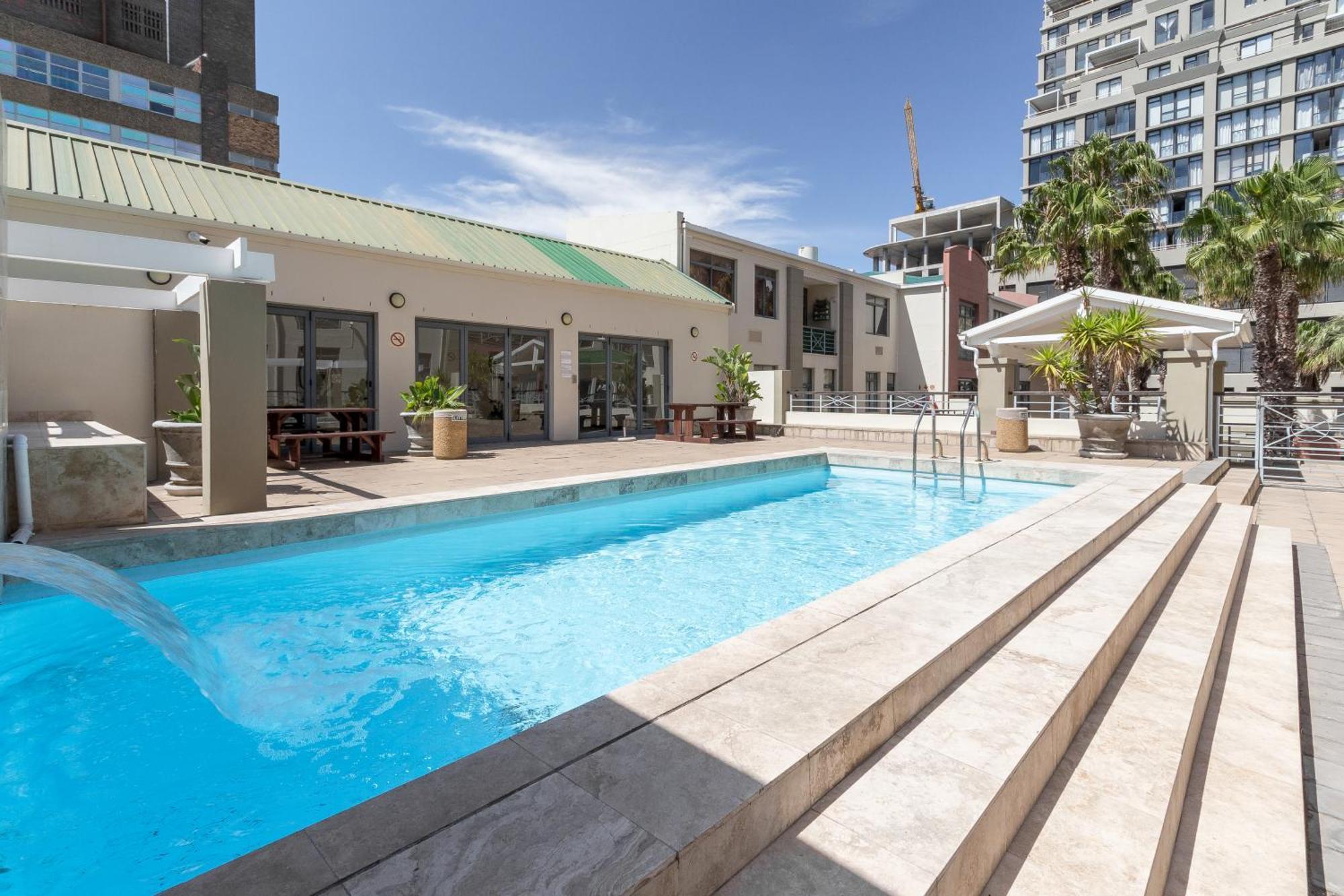 The Square 135- Studio With Free Parking, Pool & Gym Access Daire Cape Town Dış mekan fotoğraf